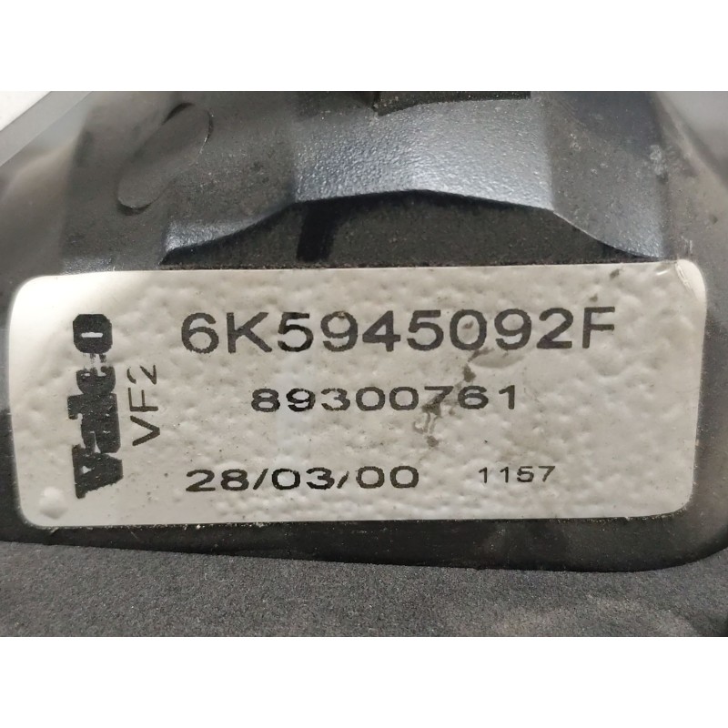 Recambio de piloto trasero derecho para seat cordoba berlina (6k2) sport referencia OEM IAM 945092F 4