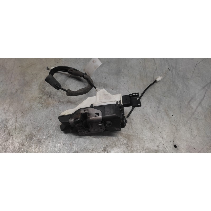 Recambio de cerradura puerta delantera izquierda para peugeot partner kasten confort pack l1 referencia OEM IAM 828406 6 PINS 