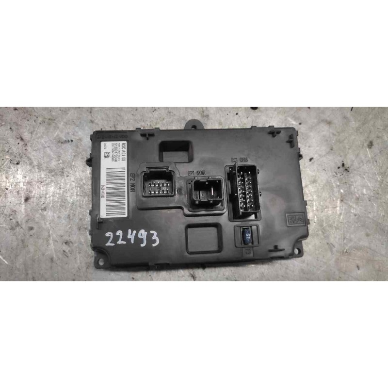 Recambio de caja reles / fusibles para peugeot 407 sw st sport referencia OEM IAM 9656147980  