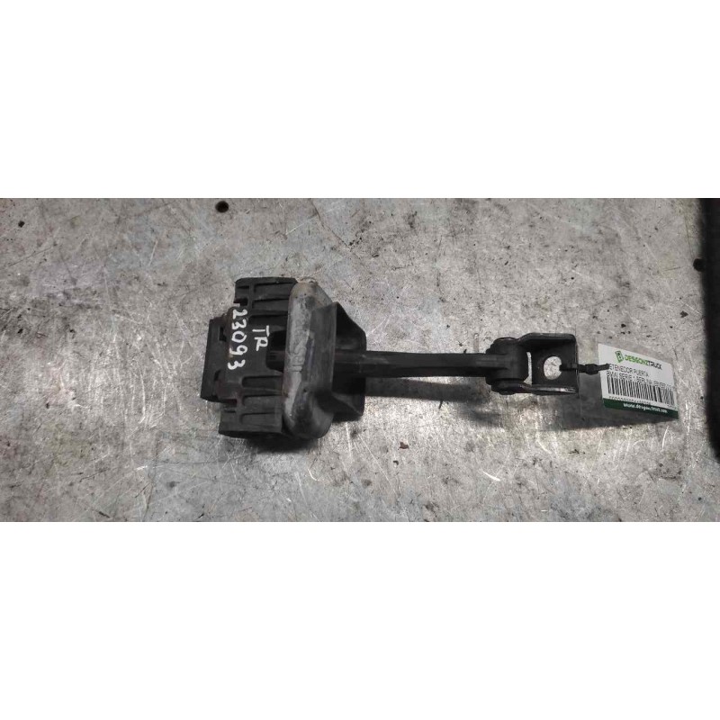 Recambio de retenedor puerta para bmw serie 1 berlina (e81/e87) 2.0 16v diesel cat referencia OEM IAM 7070357  TRASERA DERECHA