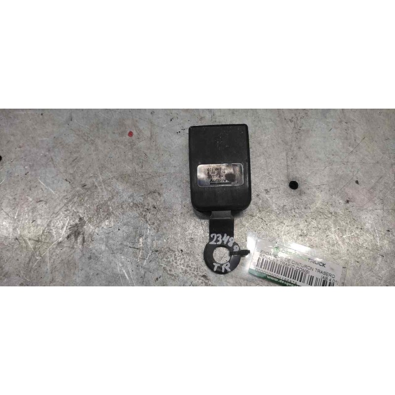 Recambio de enganche de cinturon trasero para renault trafic combi (ab 4.01) referencia OEM IAM   