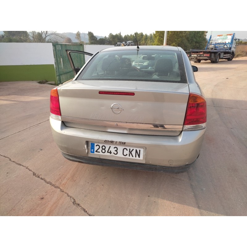 opel vectra c berlina del año 2003