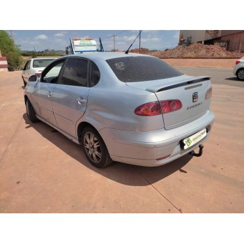 seat cordoba berlina (6l2) del año 2002