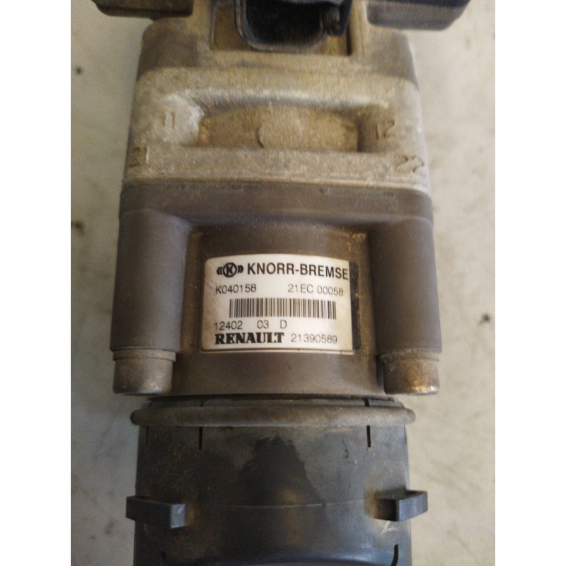 Recambio de valvula aire para renault magnum ab diesel referencia OEM IAM 21390589 K040158 VALVULA TRANSMISOR DE FRENO - Blanco 2