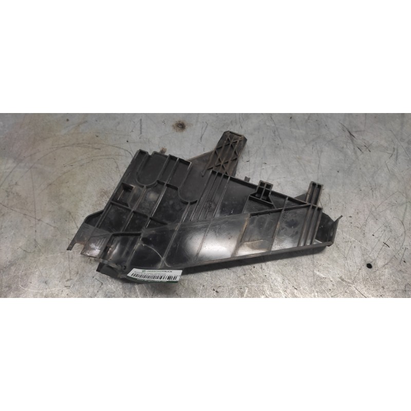 Recambio de soporte faro derecho para land rover freelander (lr2) td4 e referencia OEM IAM 6H5213D084  