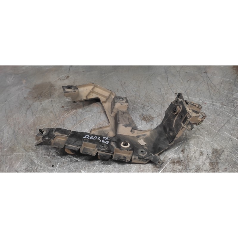 Recambio de soportes paragolpes para renault scenic ii grand confort authentique referencia OEM IAM   TRASERO IZQUIERDO - Negro 2
