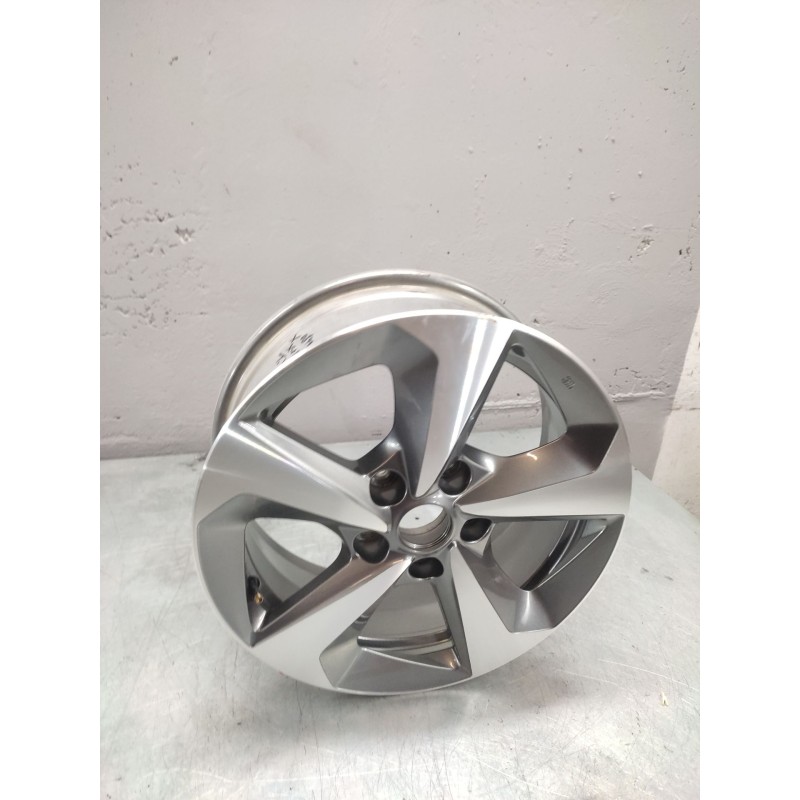 Recambio de llanta para nissan juke (f15) 1.5 dci referencia OEM IAM 16X6.5J BV81A 5 TORNILLOS 3