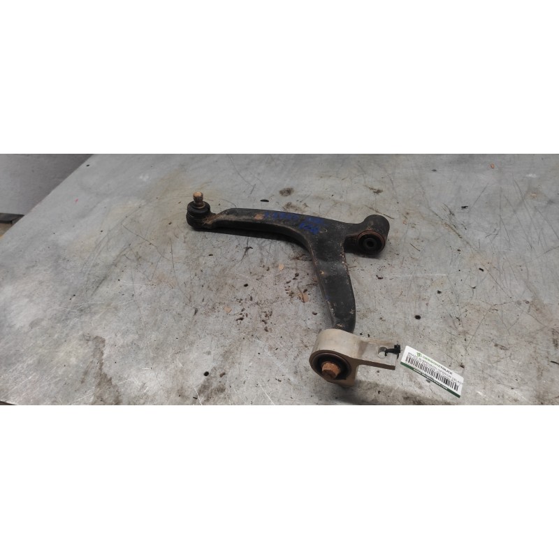 Recambio de brazo suspension inferior delantero izquierdo para peugeot partner (s2) combi plus referencia OEM IAM   