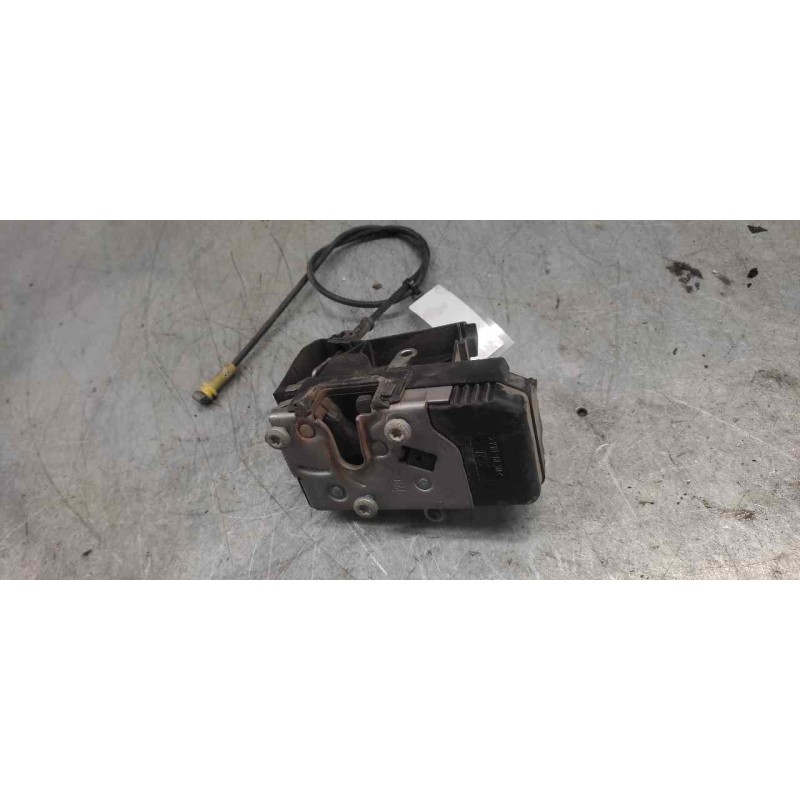 Recambio de cerradura puerta delantera derecha para nissan primastar (x83) 1.9 dci diesel cat referencia OEM IAM 7700311808  