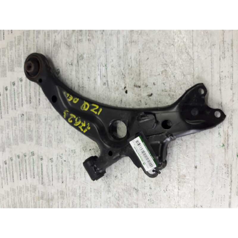 Recambio de brazo suspension inferior delantero izquierdo para toyota avensis berlina (t 22) 2.0 d4-d luna (5-ptas.) referencia