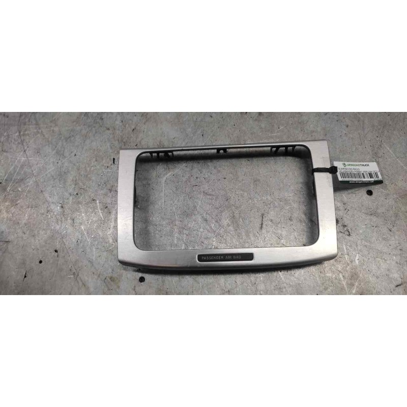 Recambio de guarnecido radio para volkswagen passat berlina (3c2) advance referencia OEM IAM 3C0858069P  