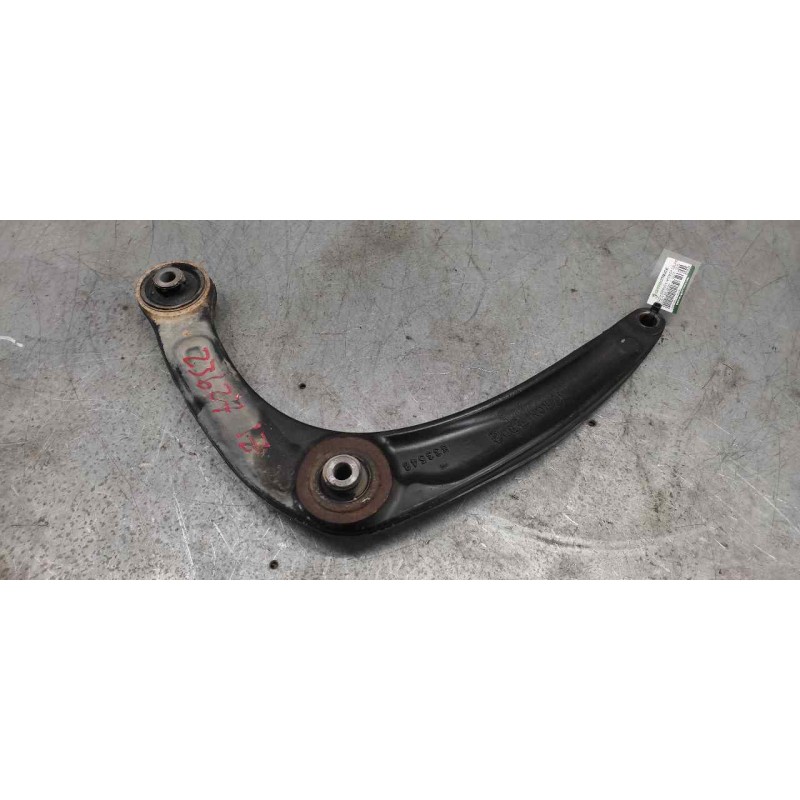 Recambio de brazo suspension inferior delantero izquierdo para peugeot 308 confort referencia OEM IAM 833548  