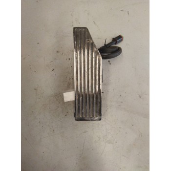 Recambio de pedal acelerador para renault magnum ab diesel referencia OEM IAM 7482492415  