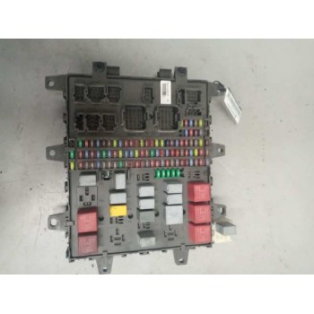 Recambio de caja reles / fusibles para renault premium distribution fg 4x2 corto referencia OEM IAM 7421169993  