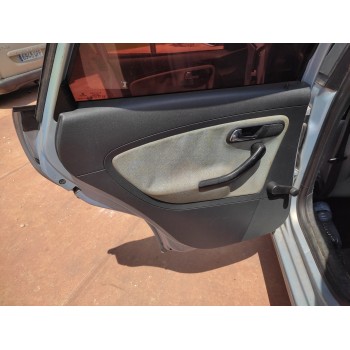 seat cordoba berlina (6l2) del año 2002