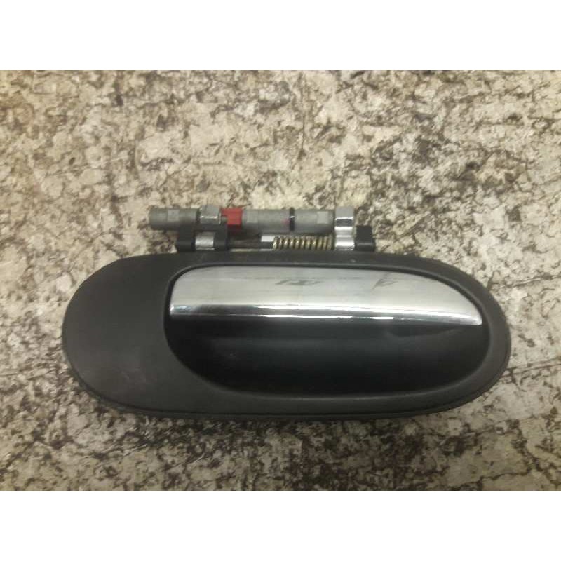 Recambio de maneta exterior delantera derecha para nissan almera (n16/e) acenta referencia OEM IAM SA830613  