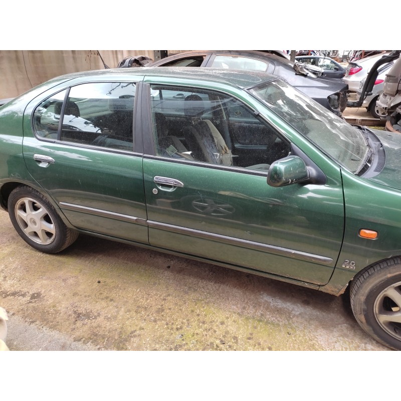 nissan primera berlina (p11) del año 1999