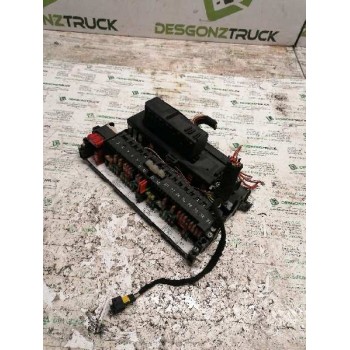 Recambio de caja reles / fusibles para bmw serie 3 compact (e46) 2.0 16v referencia OEM IAM 8364540  