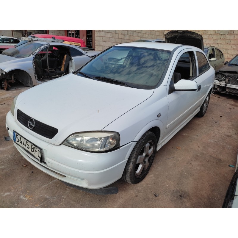 opel astra g berlina del año 2001