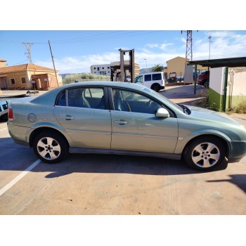 opel vectra c berlina del año 2004