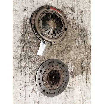 Recambio de kit embrague para seat cordoba berlina (6k2) stella referencia OEM IAM 038141085P  