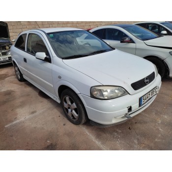 opel astra g berlina del año 2001