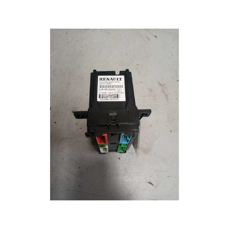 Recambio de modulo electronico para renault premium distribution fg 4x2 corto referencia OEM IAM 7421067824 7421720486 CENTRALIT