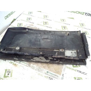 Recambio de moldura trasera cabina para iveco stralis (as) fg /fp  4x2 gran espacio referencia OEM IAM 504022500 PARTE DERECHA 