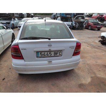 opel astra g berlina del año 2001