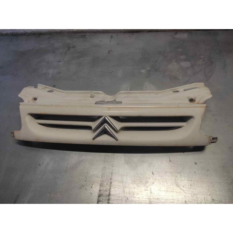 Recambio de rejilla delantera central para citroën berlingo 1.9 600 d furg. referencia OEM IAM   