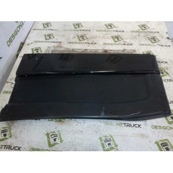 MOLDURA TRASERA CABINA 504022499 PARTE IZQUIERDA 
