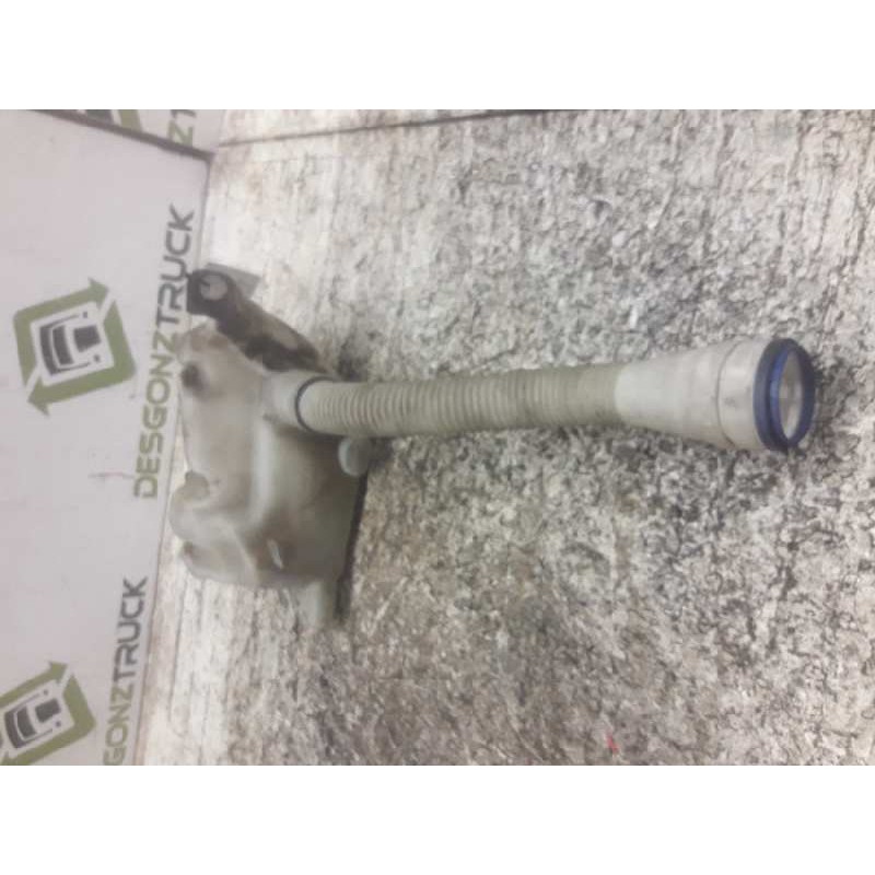 Recambio de deposito limpia para citroën c4 grand picasso avatar referencia OEM IAM 9681875180 9681875580 - Blanco 2