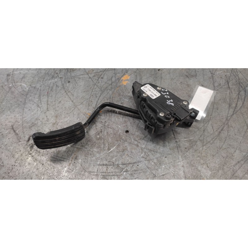 Recambio de potenciometro pedal para renault trafic combi (ab 4.01) 1.9 diesel referencia OEM IAM 7700313060 6 PINS 6PV00811914