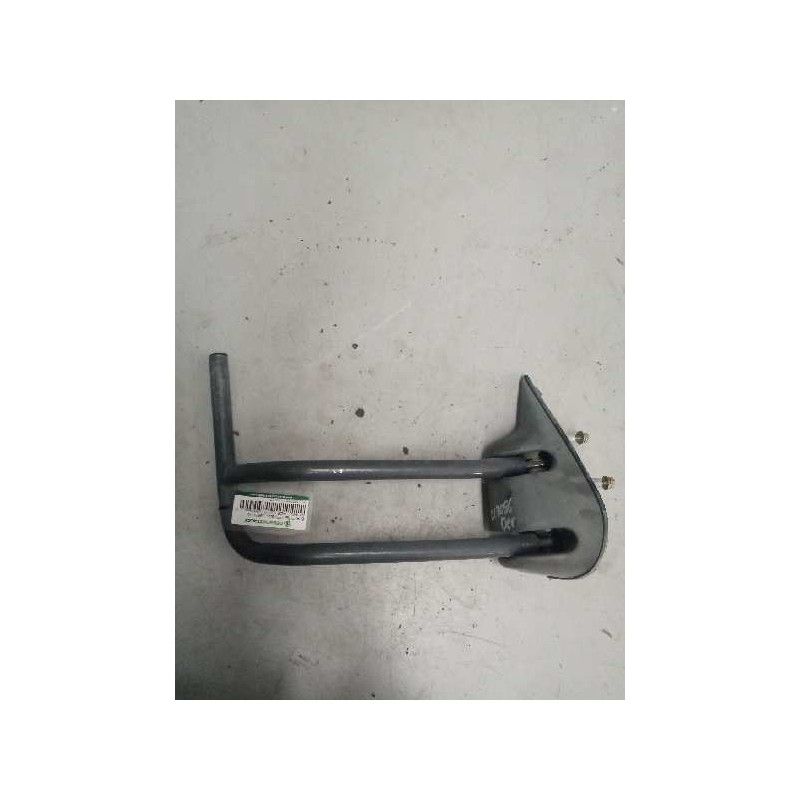 Recambio de brazo retrovisor derecho para nissan trade 100 3.0 turbodiesel referencia OEM IAM   