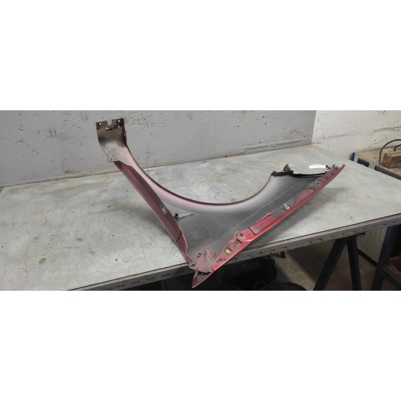 Recambio de aleta delantera derecha para renault megane ii berlina 5p confort authentique referencia OEM IAM 7