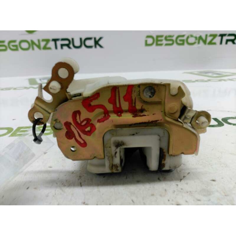 Recambio de cerradura puerta delantera derecha para nissan vanette cargo (hc23) familiar (5 asientos) referencia OEM IAM - Blanco 3