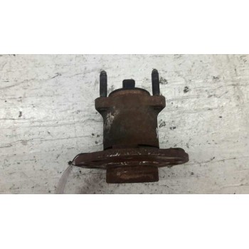 Recambio de buje trasero derecho para opel zafira b 1.9 cdti referencia OEM IAM   