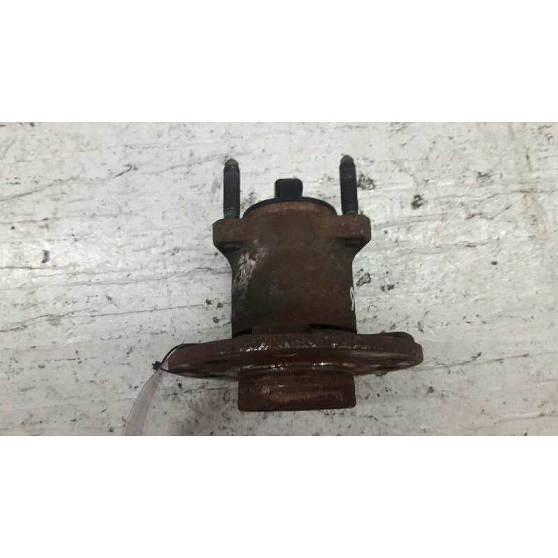 Recambio de buje trasero derecho para opel zafira b 1.9 cdti referencia OEM IAM - Gris 2