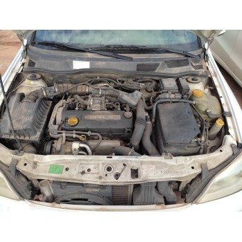 opel astra g berlina del año 2001