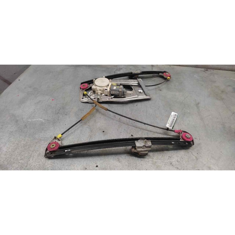 Recambio de elevalunas delantero derecho para bmw serie 5 berlina (e39) 525tds referencia OEM IAM 51338159832  