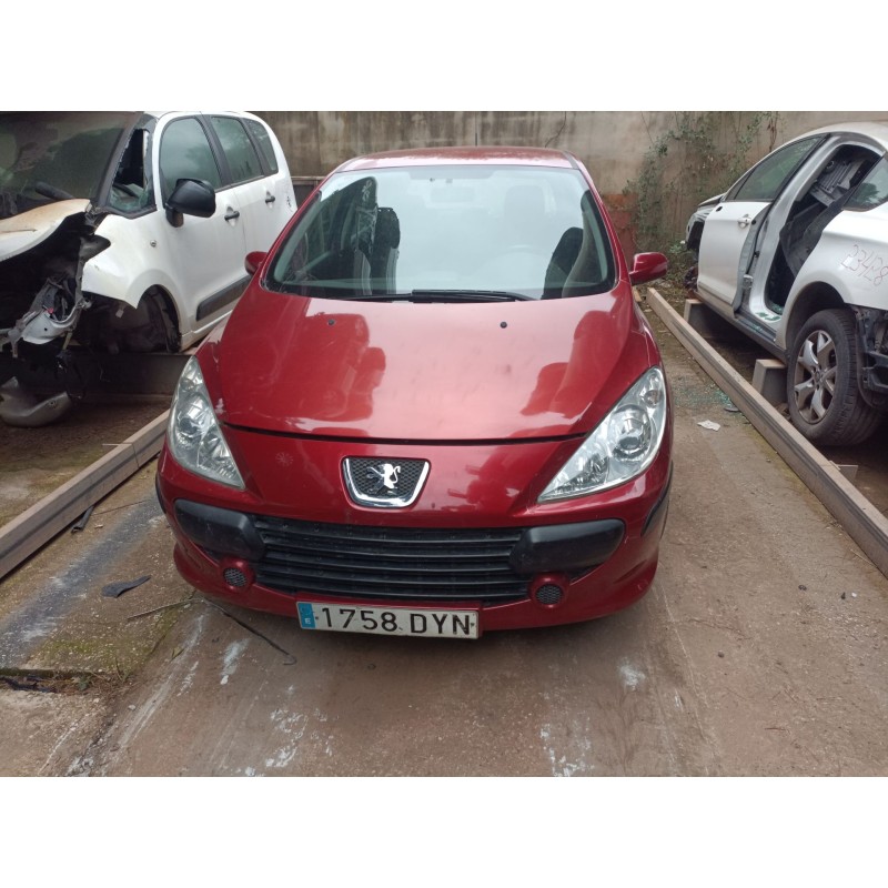 peugeot 307 berlina (s2) del año 2006