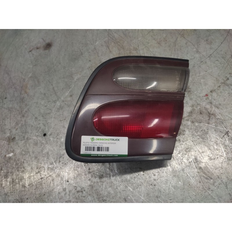 Recambio de piloto trasero derecho interior para nissan almera (n15) gx referencia OEM IAM   