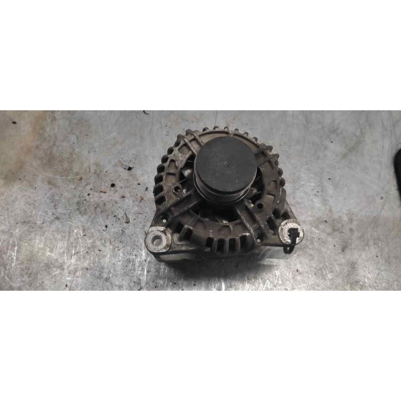 Recambio de alternador para peugeot partner kombi confort referencia OEM IAM 8EL011711611 14V 150A HELLA 