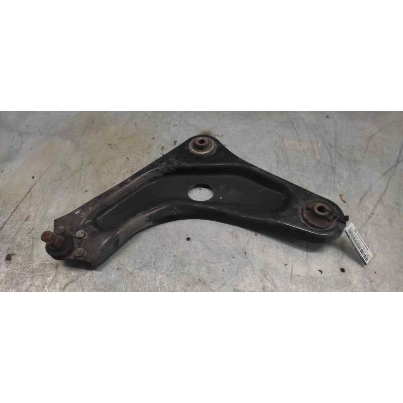 Recambio de brazo suspension inferior delantero izquierdo para peugeot 207 1.6 16v referencia OEM IAM   