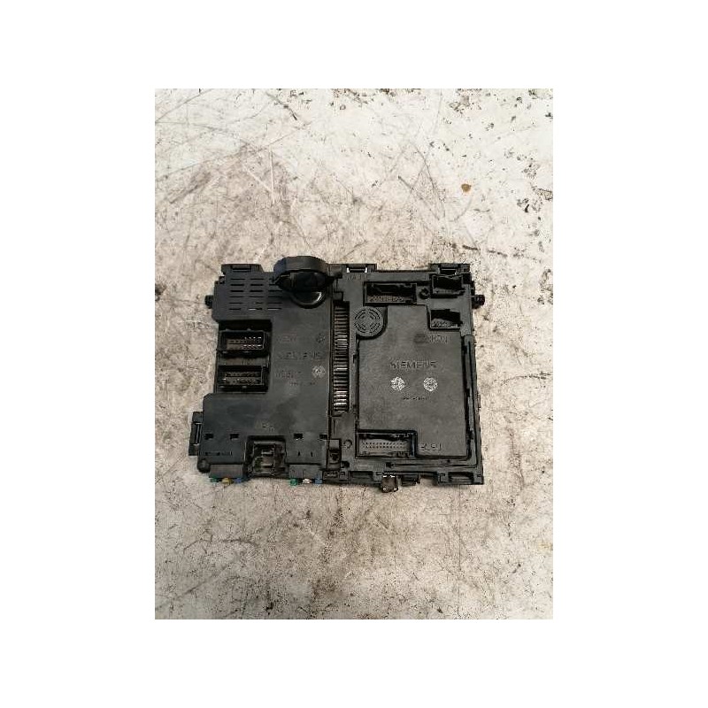 Recambio de caja reles / fusibles para peugeot 206 berlina 1.9 diesel referencia OEM IAM 9626460880 S105872300G BSI