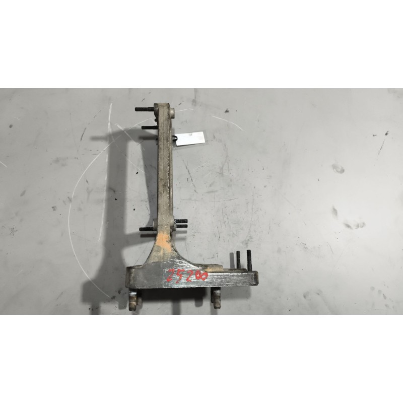 Recambio de soporte para renault serie t 12.8 diesel referencia OEM IAM 21658350 4