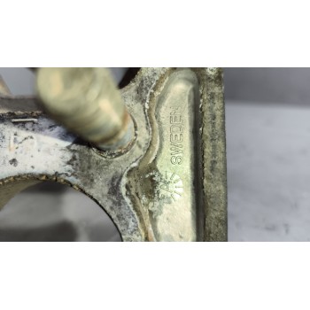 Recambio de soporte para renault serie t 12.8 diesel referencia OEM IAM 21658350  