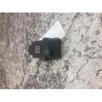 Recambio de boton antiniebla para hyundai coupe (j2) 2.0 fx coupe referencia OEM IAM 937402710081009 6 PINS 