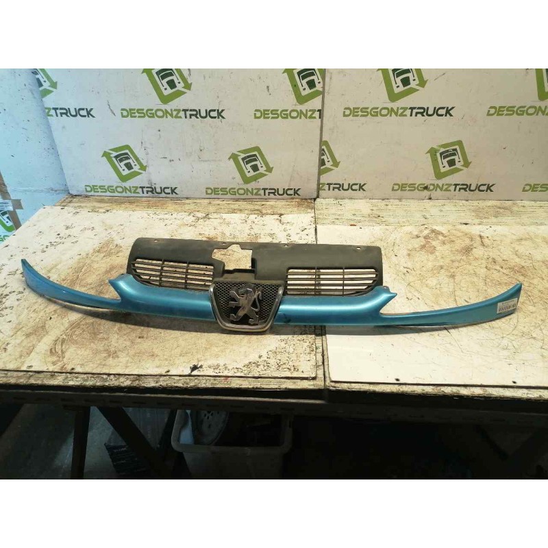 Recambio de rejilla delantera para peugeot 206 berlina xs referencia OEM IAM   