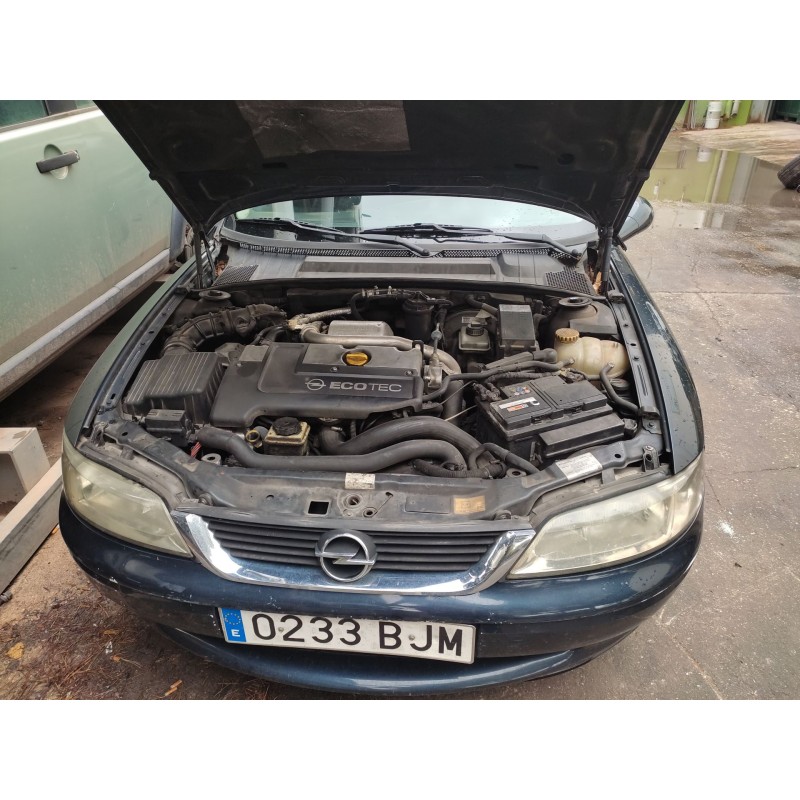 opel vectra b berlina del año 2001